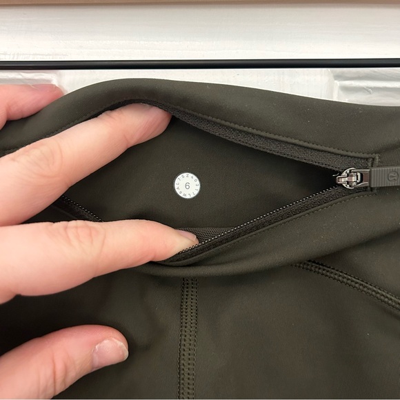 Lululemon Dark Olive Speed Up Crop 21” Medium Rise Athletic Workout Legging - Picture 6 of 15